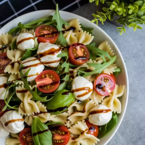 Caprese pasta salad